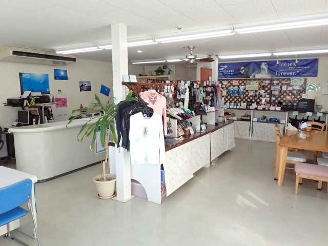 沖縄店店内１